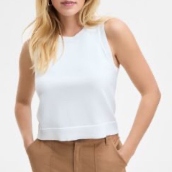 ON 34th Tops - ON 34th Women's‎ Crewneck Sweater Tank in washed white size large nwot